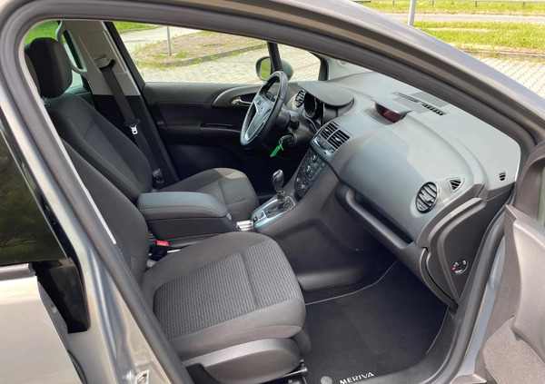Opel Meriva cena 42900 przebieg: 77800, rok produkcji 2016 z Szczecin małe 172